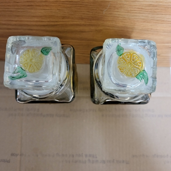 Vintage Clear Glass Decanter With Lemon Design Set of 2 - Picture 5 of 13